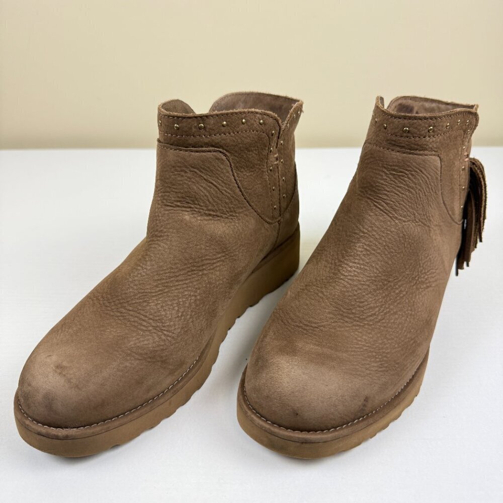 EUC UGG Cindy Fringe Wedge Heel Studded Ankle Boots S/N 1019063